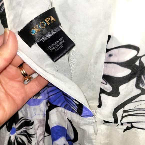 Italian Designer Gorgeous summer dress - Picture 3 of 4